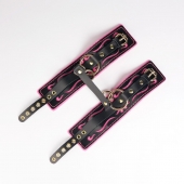 Черные кожаные оковы с розовой строчкой - Crazy Handmade - купить с доставкой в Рыбинске