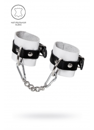 Бело-черные кожаные наручники с одним ремешком с люверсами - Pecado - купить с доставкой в Рыбинске