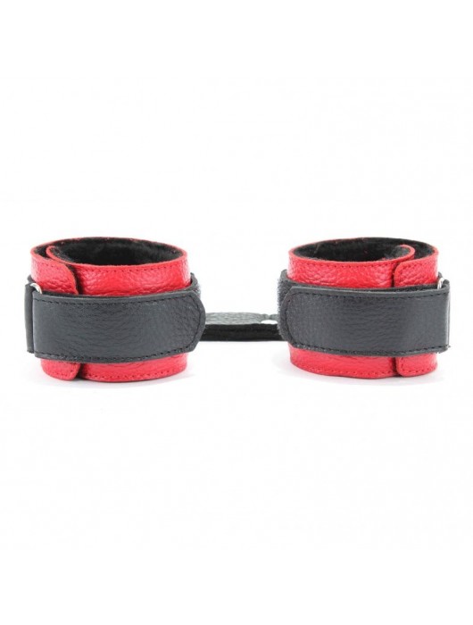 Красно-чёрные кожаные наручники с меховым подкладом - БДСМ Арсенал - купить с доставкой в Рыбинске